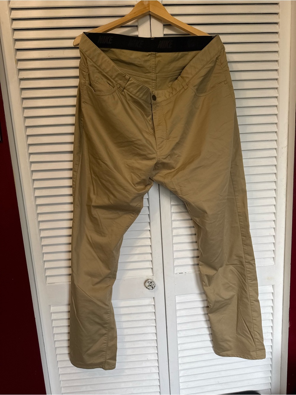 Nike Men’s Khaki/Tan Chino Pants